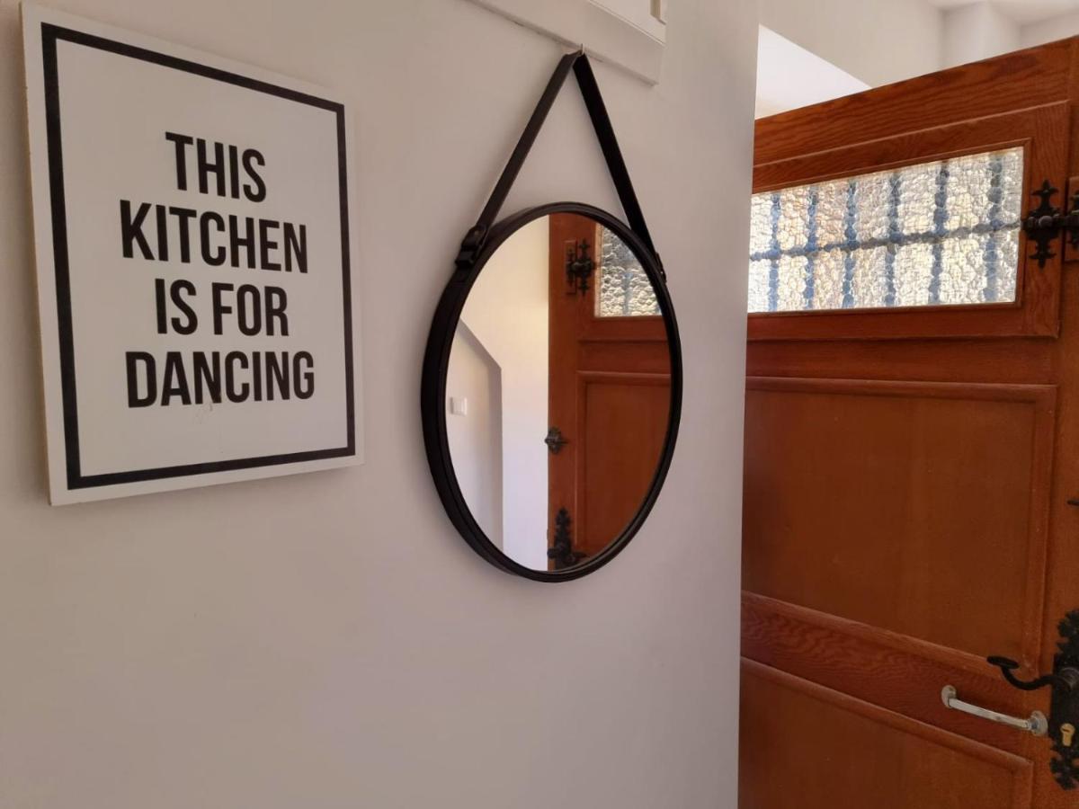 Casa Iulia Ξενοδοχείο Haro Εξωτερικό φωτογραφία