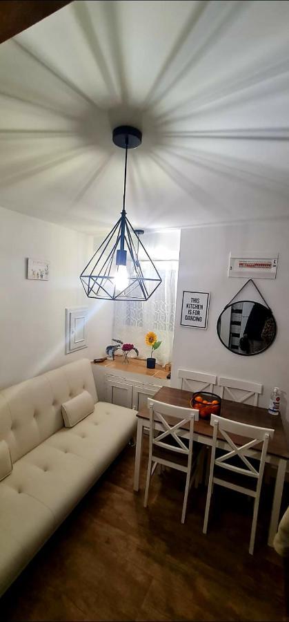Casa Iulia Ξενοδοχείο Haro Εξωτερικό φωτογραφία